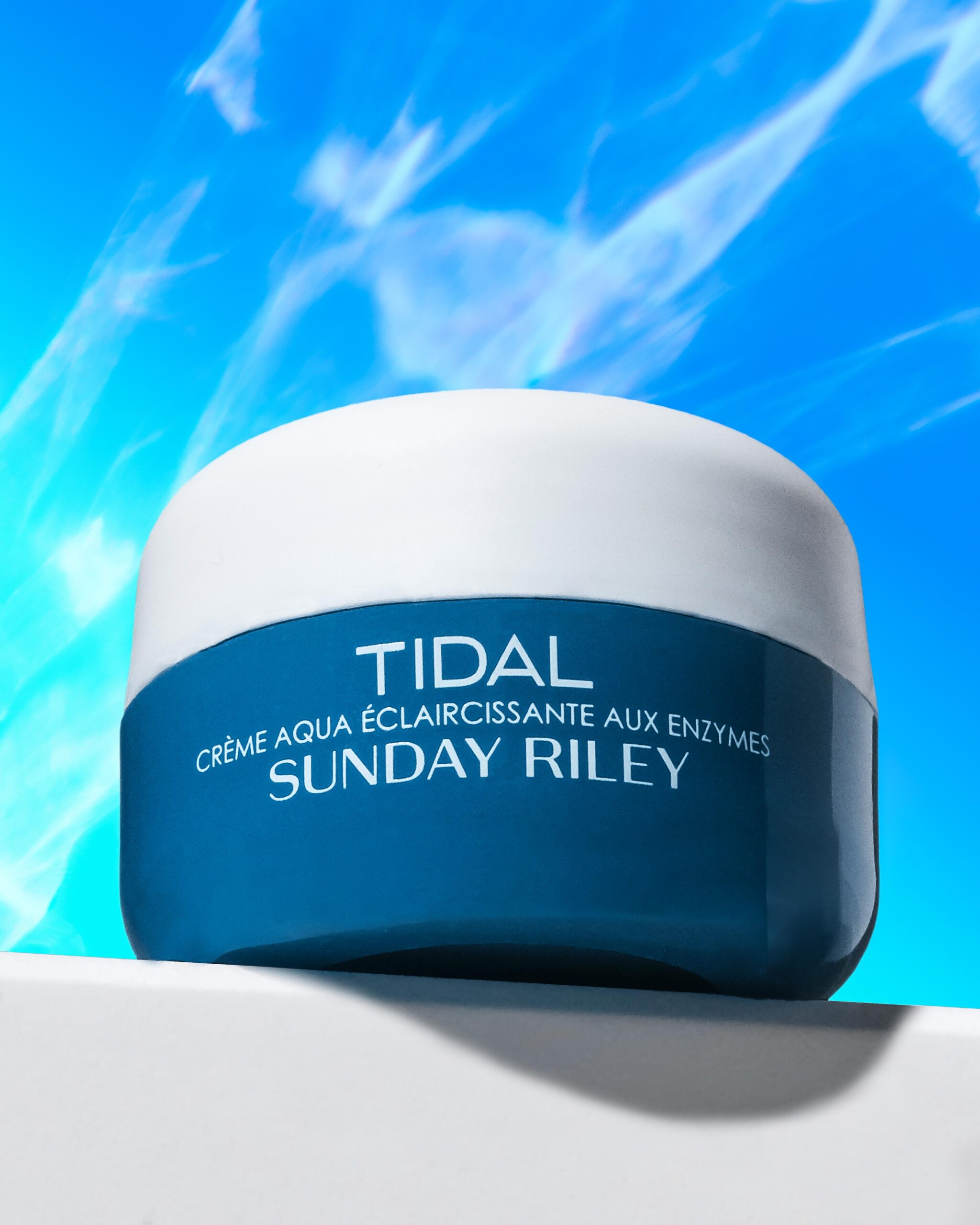 LollyPix_Sunday_Riley_Tidal_Water_Cream_Cosmetics_Product_Photography_Hero_Shot